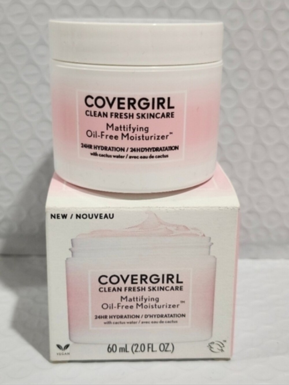 COVERGIRL Clean Fresh Skincare Mattifying Oil-Free Moisturizer